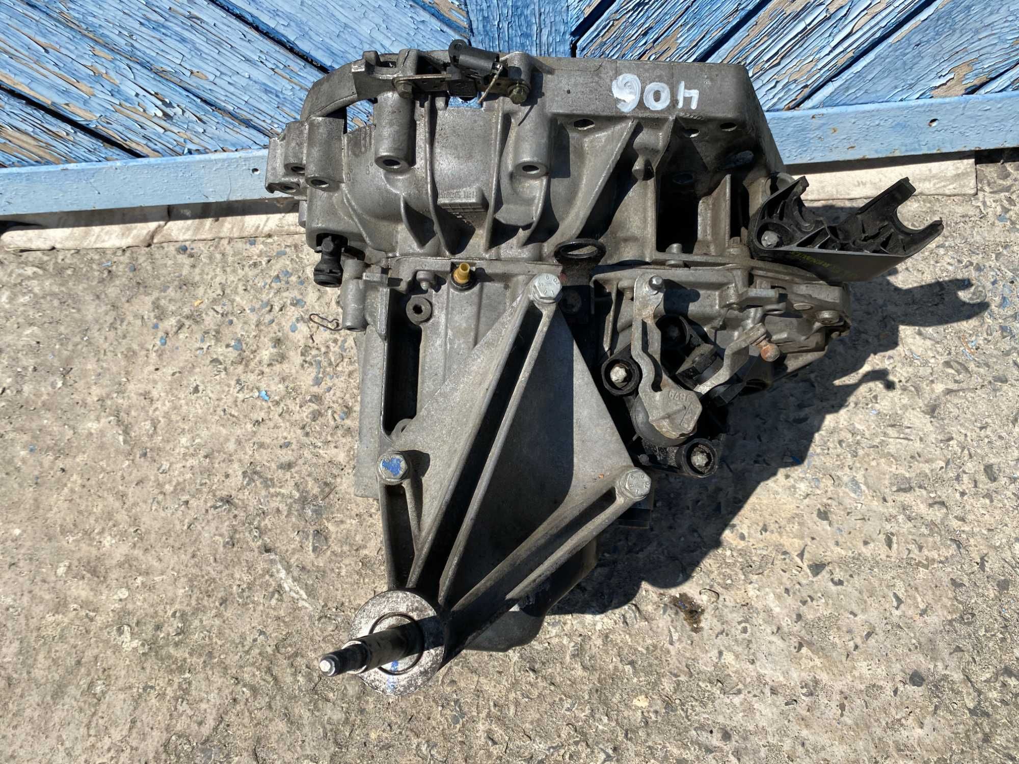 КПП коробка передач Renault Laguna 2 1.6 16V