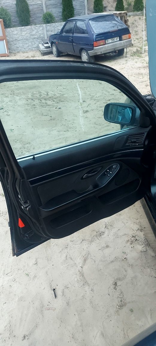 Авторозборка БМВ е46 е39 запчастини шрот розбірка