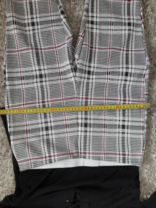 Nowe spodnie w krateczkę M
