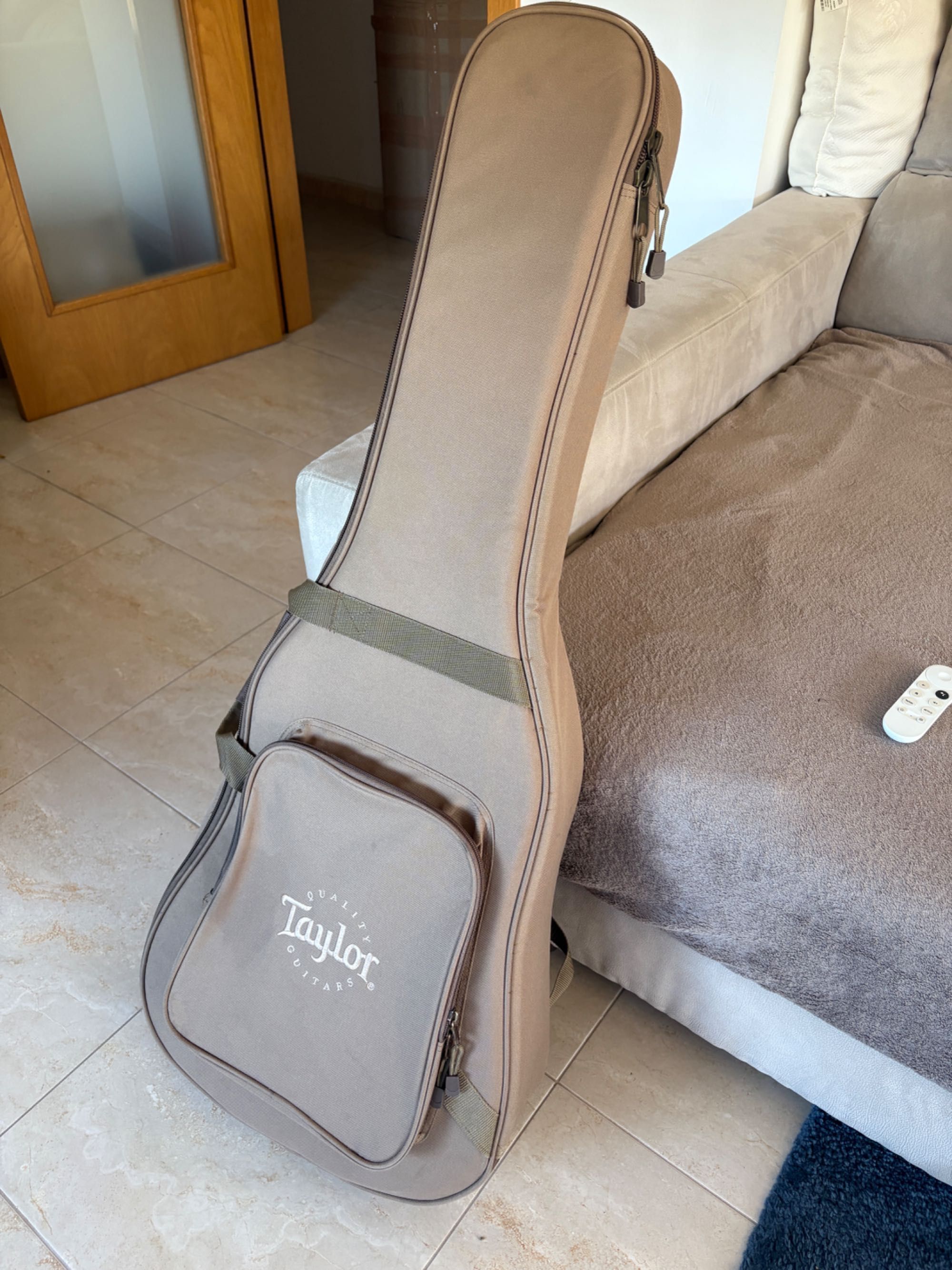 Capa - Bolsa - Saco almofadado - Taylor Original