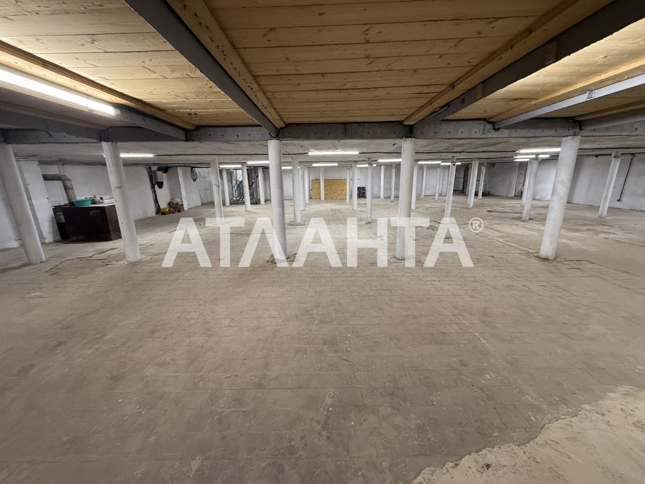 Оренда складів великих площ, є офісні, жилі та комерц приміщ