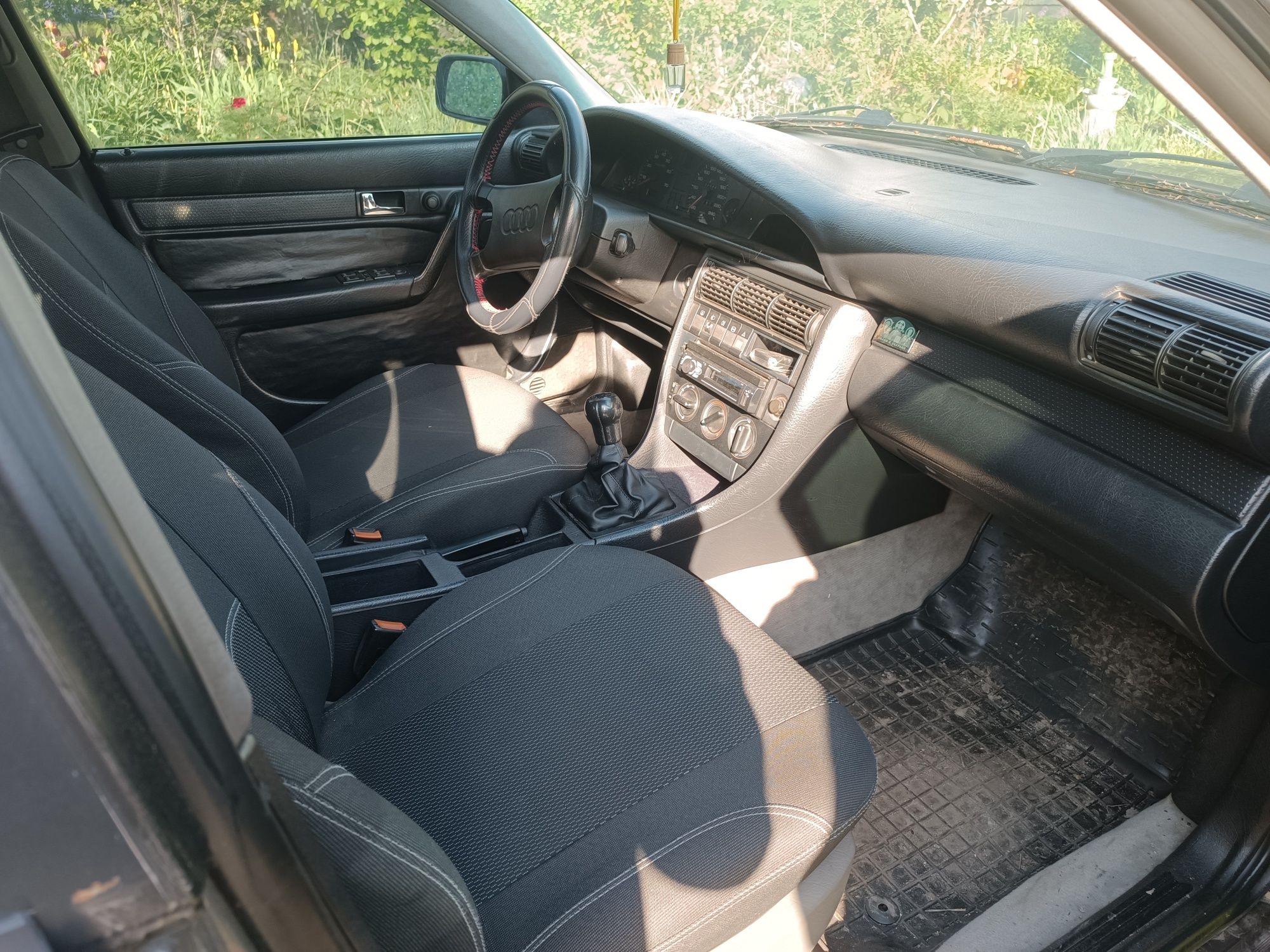 Продам авто Audi в доброму стані  1991 року.Обєм двигуна 2.0,бензин .