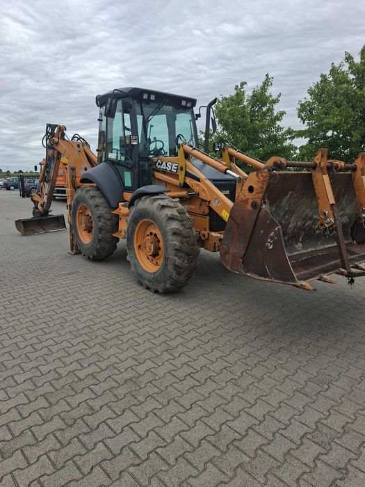 Koparko-ładowarka CASE 695ST 7500MTH po serwisie,umowa kupna sprzedaży