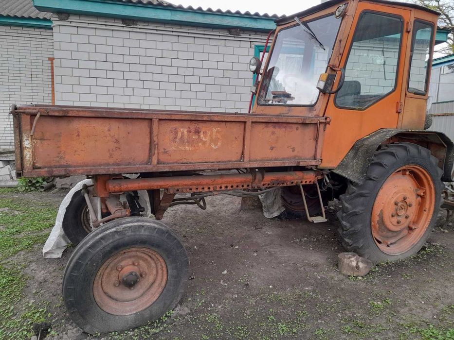 Продам трактор Т 16, на ходу