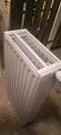 Nowy Grzejnik v33 trzy panelowy 90x40x16
