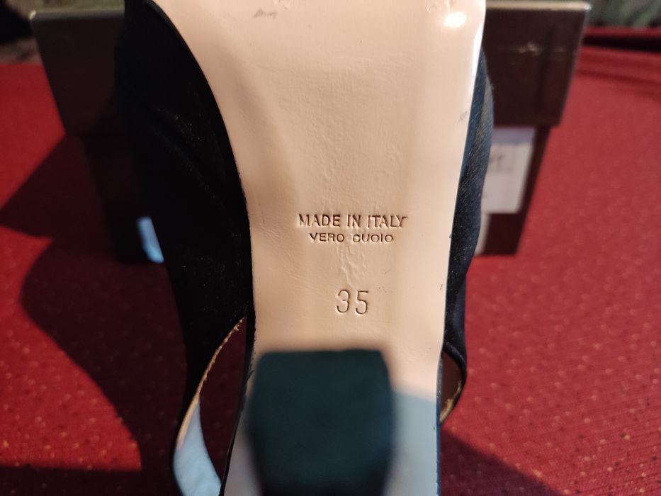 Sandałki Prima Moda rozm. 35.