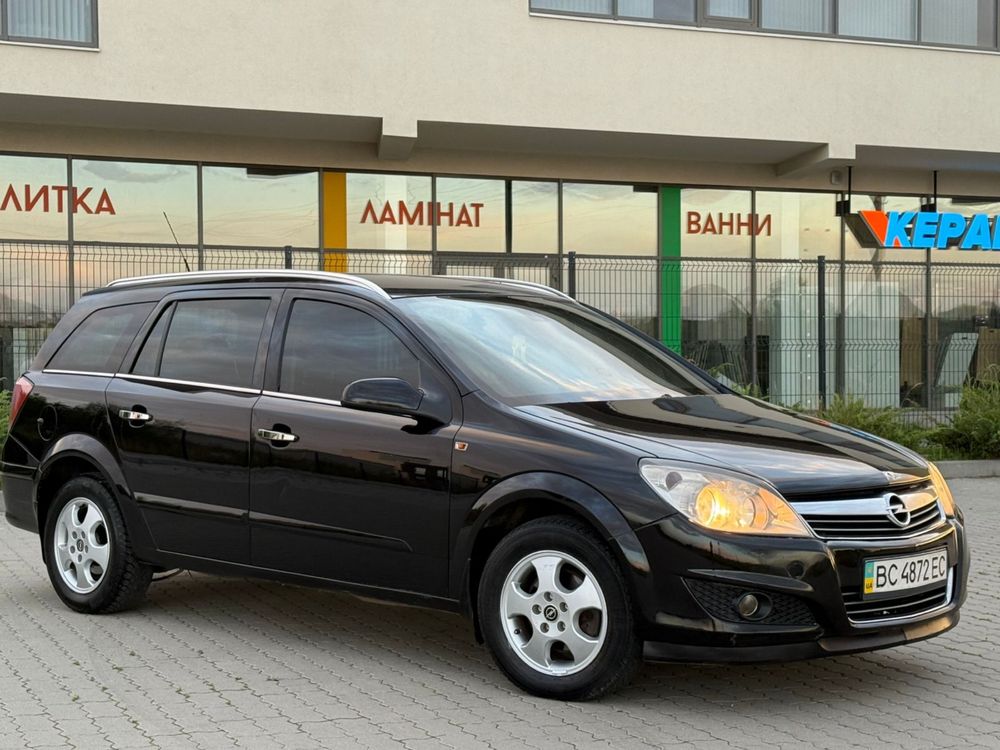 Opel Astra , у гарному стані