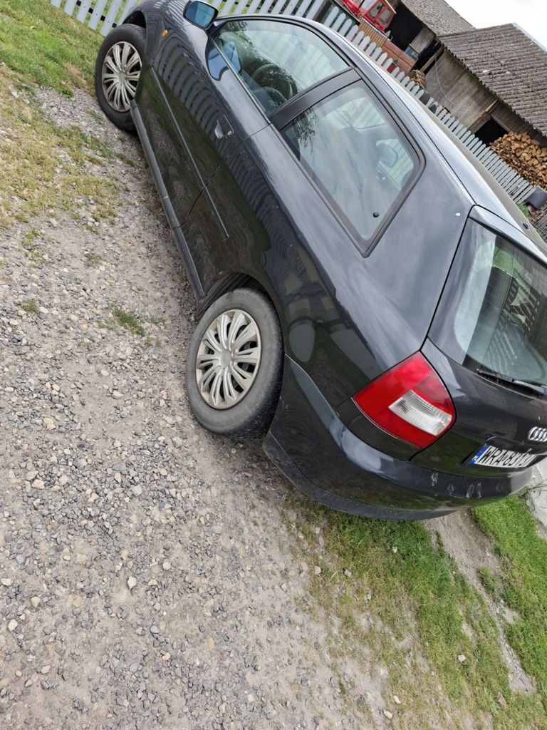 Audi A3 hatchback 1.8 B+G
