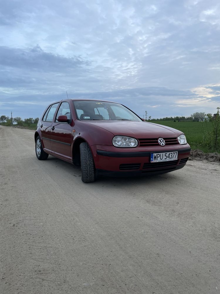 VW GOLF IV 1.8 Ben+gaz Hak