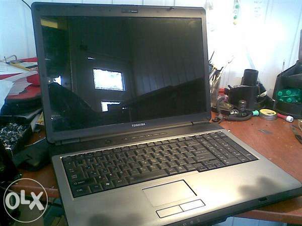 Дисплей на ноут на Toshiba l350