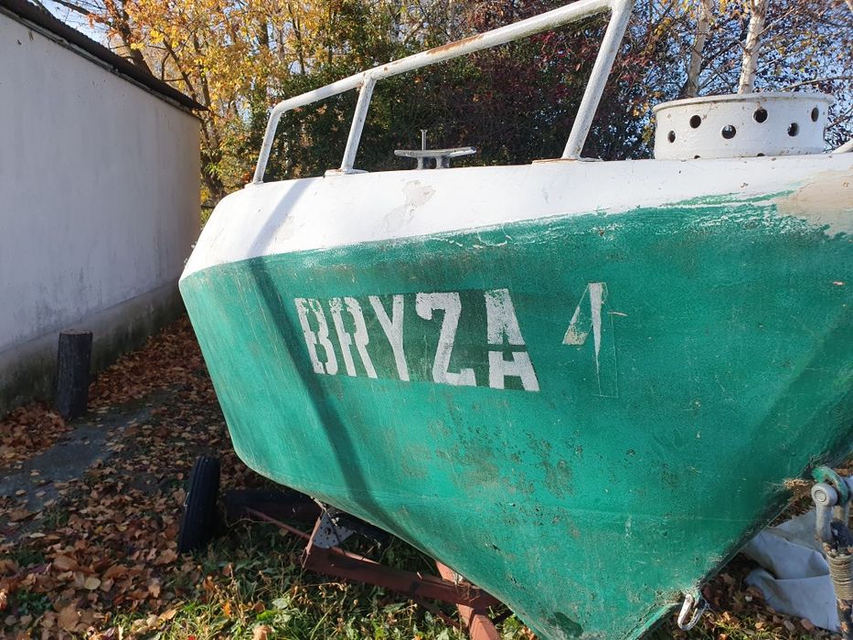 Żaglówka z przyczepą, możliwa zamiana