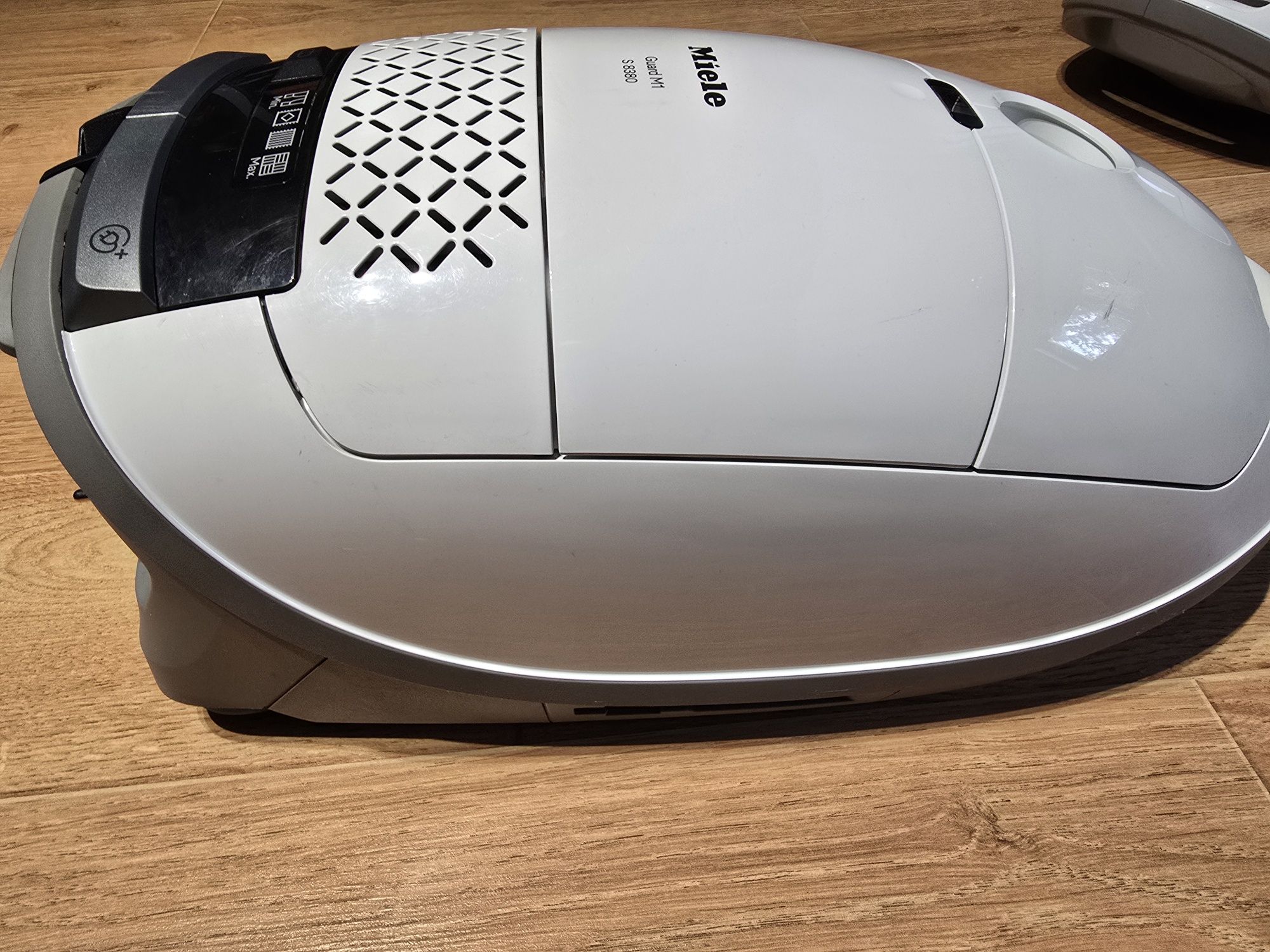 Odkurzacz Miele Guard M1