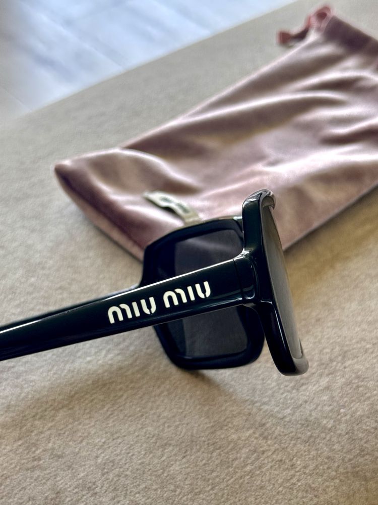 Oculos de sol Miu Miu