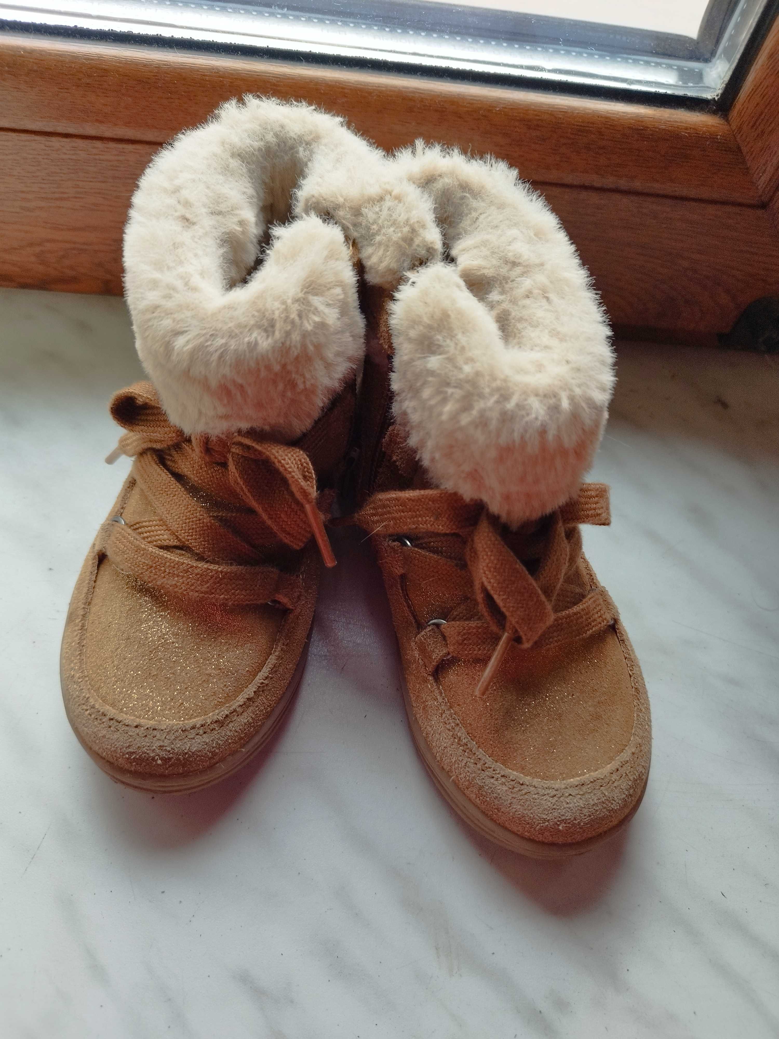 Skórzane buty zimowe dla dziewczynki rozmiar 24