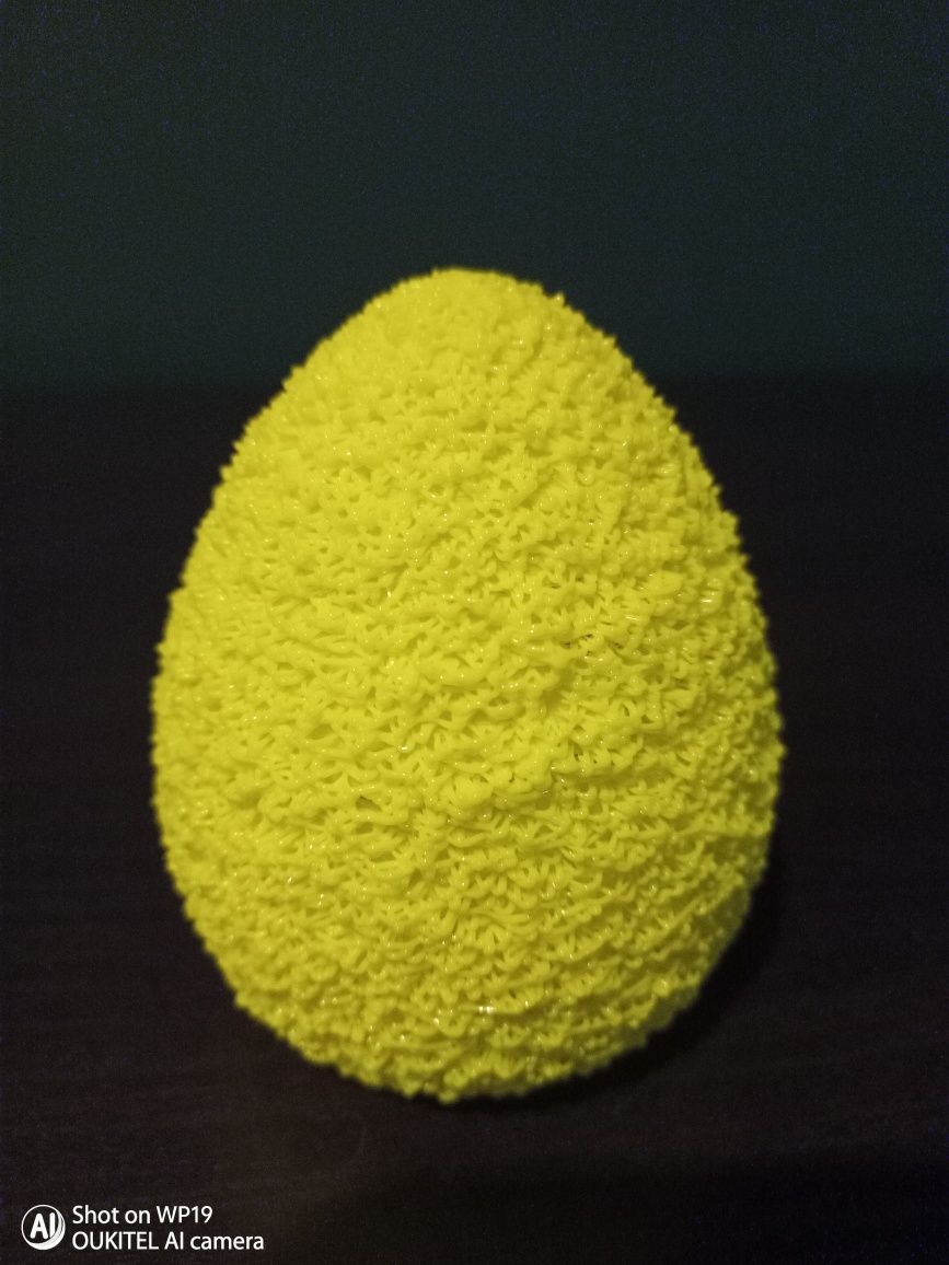 Jaja jajka wielkanocne ozdobne puchate