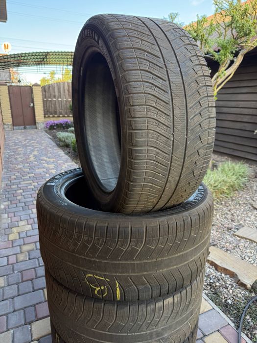 Продам зимнюю резину