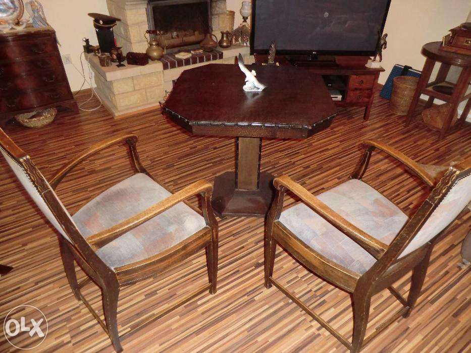 stol pokojowy z dwoma fotelami