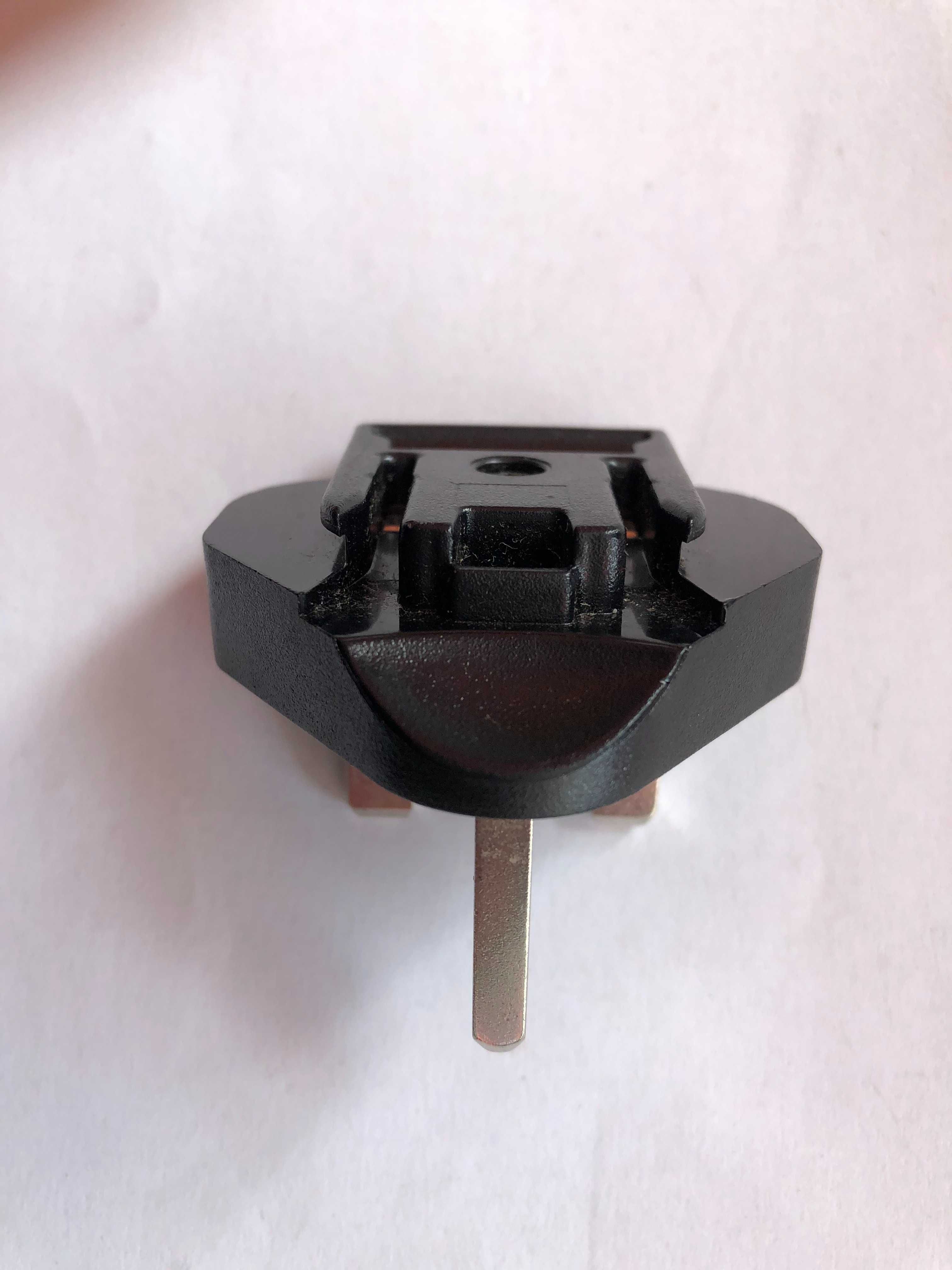 Adapter przejściówka specjalna wtyczki na system angielski