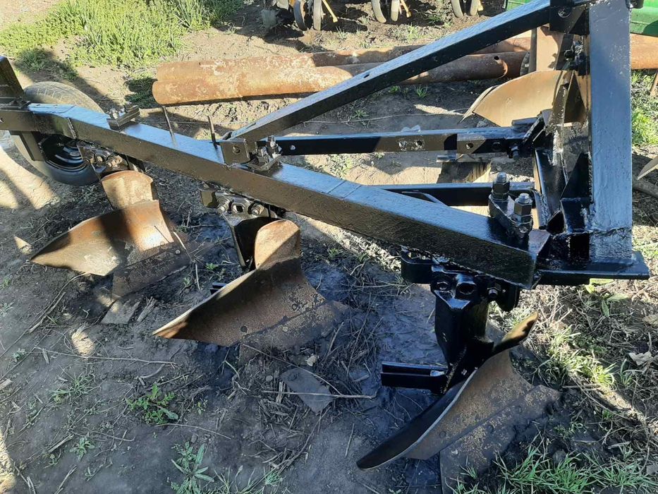 Продам Плуг плн 3-35