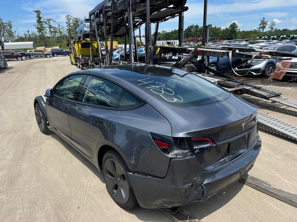 Tesla model 3 2023