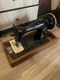 Ручна швейна машинка Зінгер