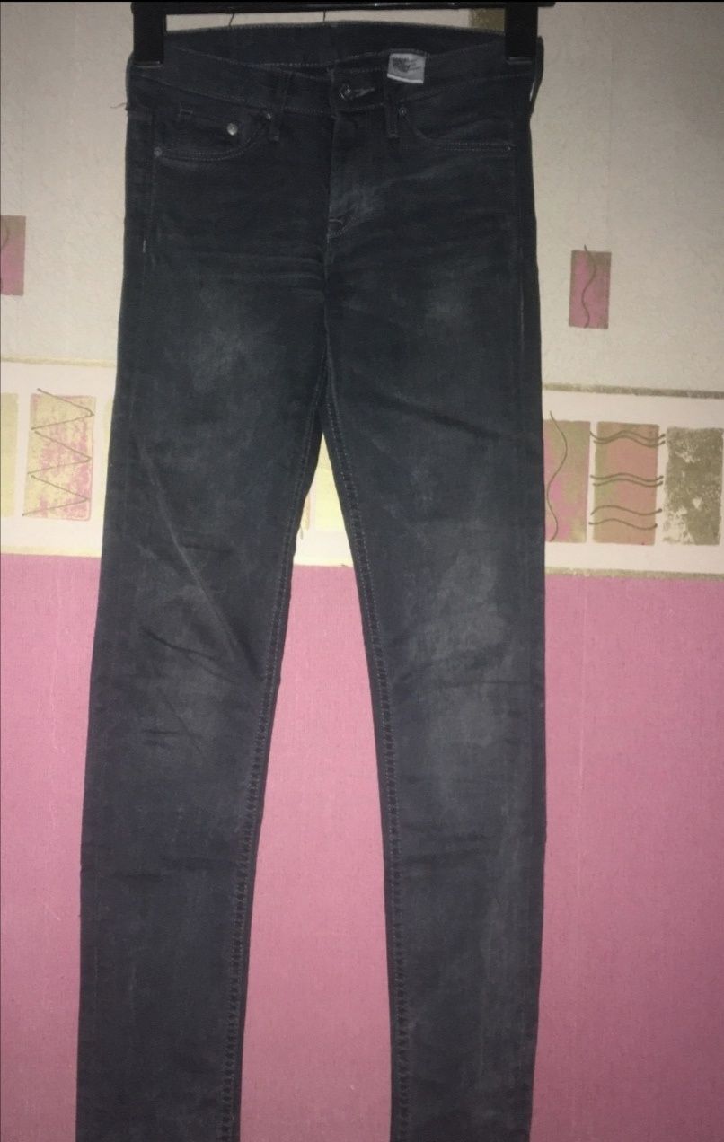 spodnie jeansowe rurki dżinsy zwężane /  H&M  /rozm. 25/32  xs Nowe