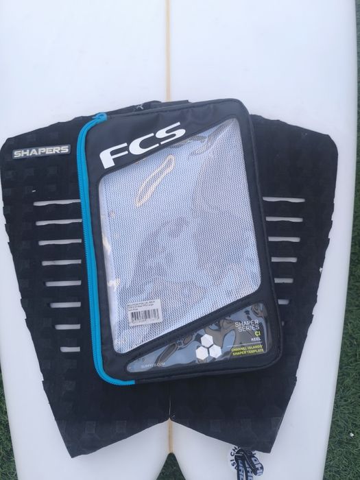 Prancha surf 6'0 channel islands al merick twin fin + Fins