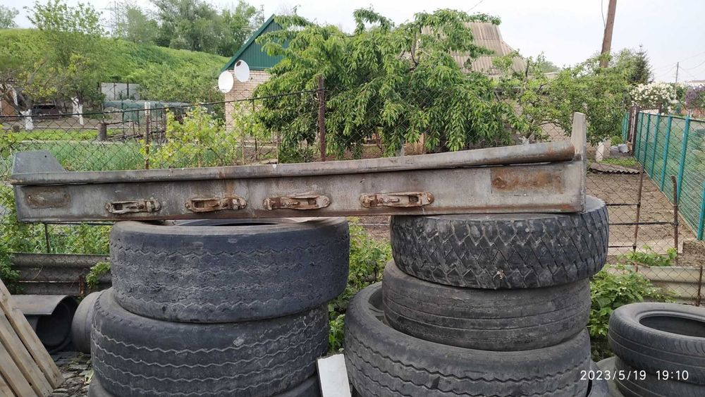 Задняя часть рамы полуприцепа,фуры.