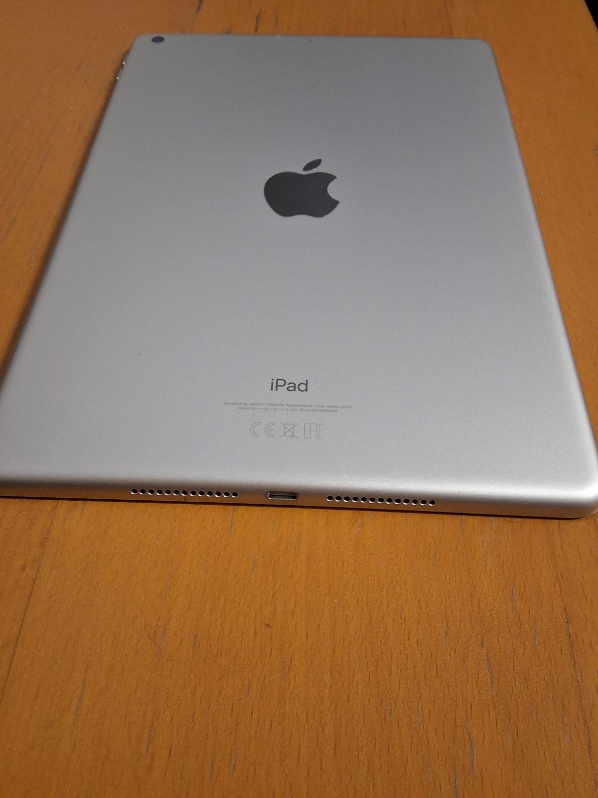 Планшет iPad 10.2 64Gb, Wi-Fi (Silver) (MK2L3)