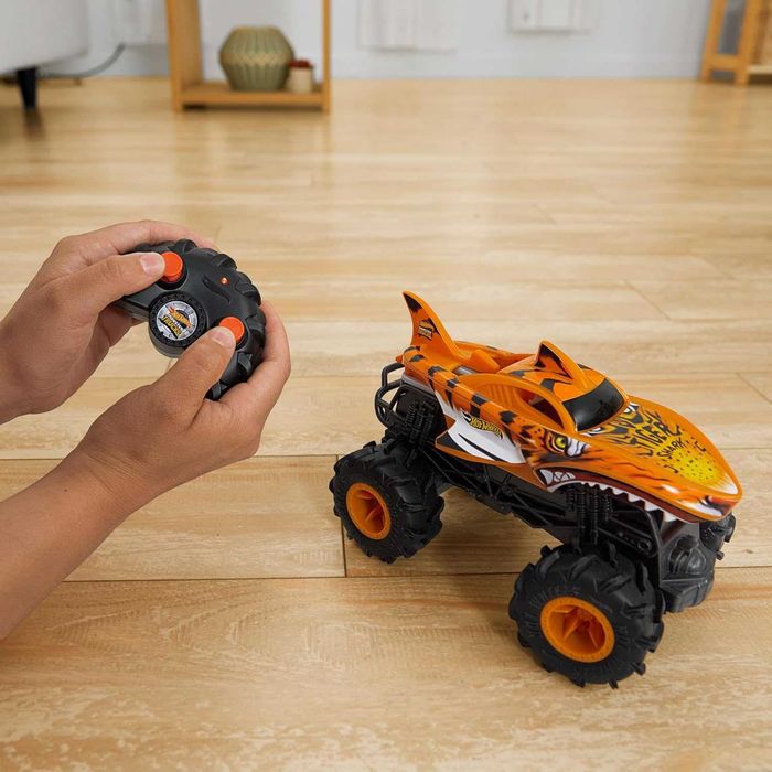 Машинка на пульті Hot Wheels Monster Trucks Машинка на радиоуправлении