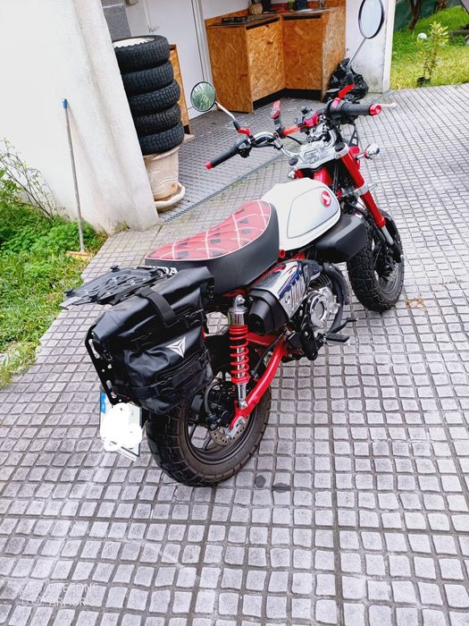 Honda monkey 125