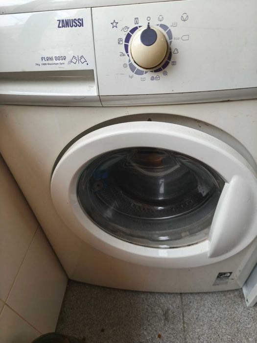 Máquina de Lavar Roupa Zanussi - Usado - A Funcionar