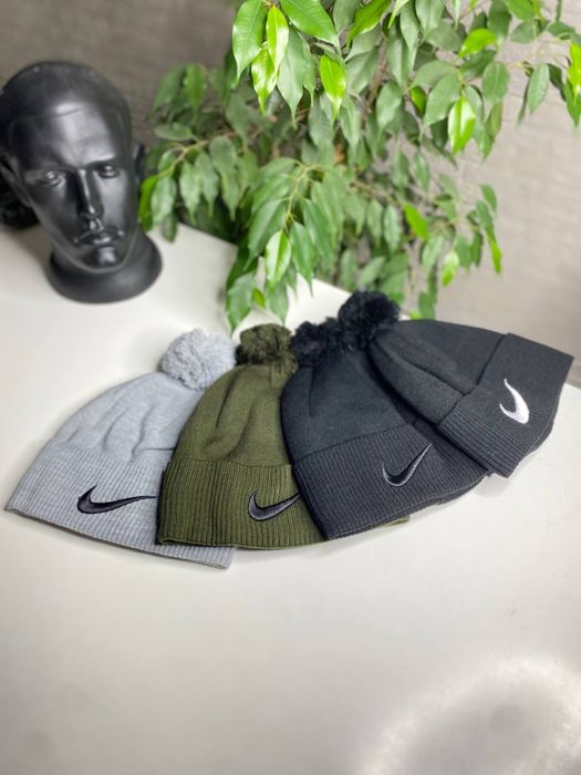 Мужская зимняя шапка NIKE с флисом теплая с помпоном с подворотом S-XL
