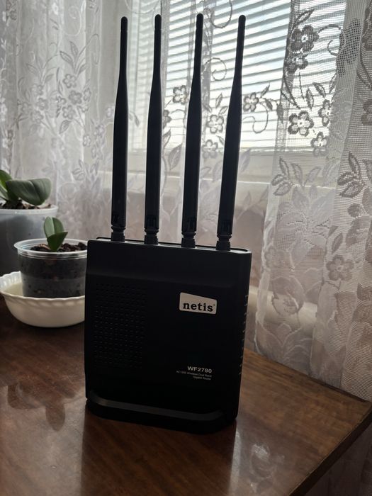 Бездротовий дводіапазонний маршрутизатор netis WF2780