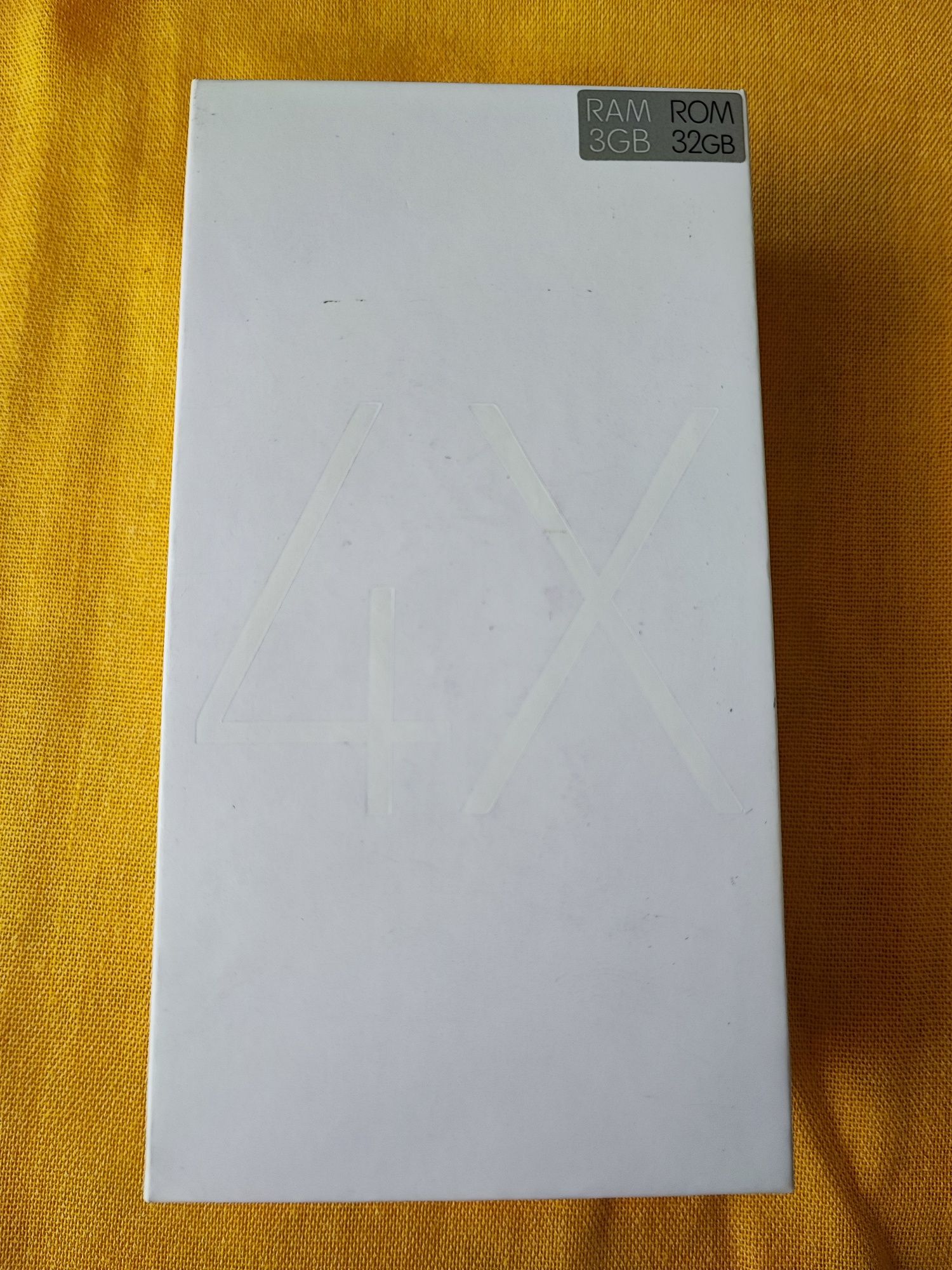 Продам телефон Xiaomi Redmi 4x