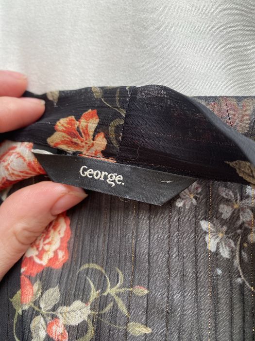 Блуза-сорочка в квітковий принт