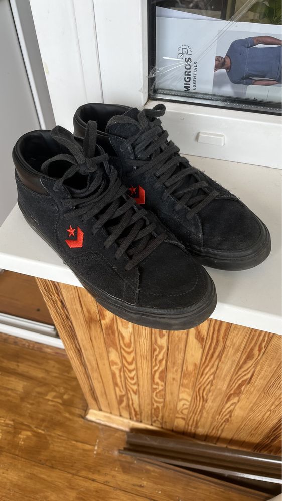 converse cons louie lopez