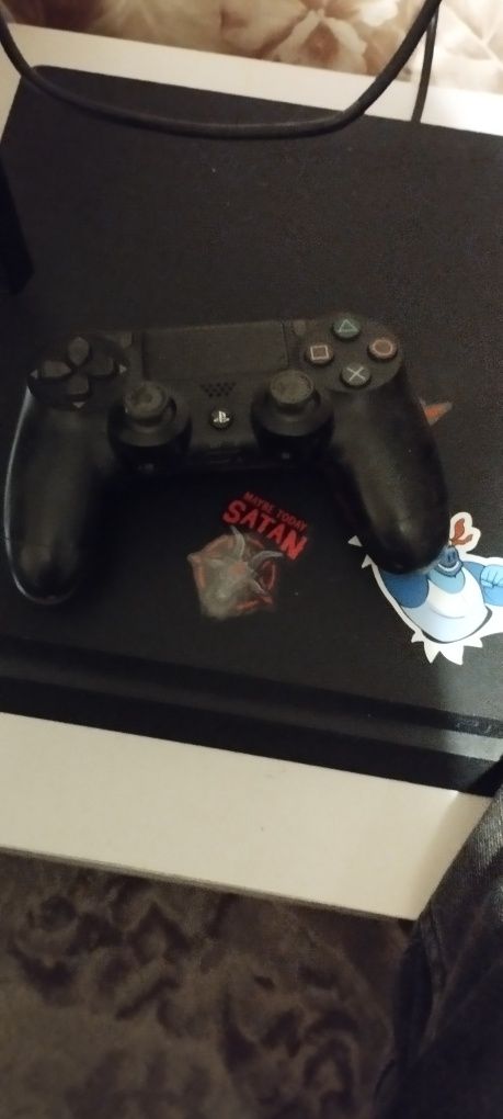 Playstation 4 slim