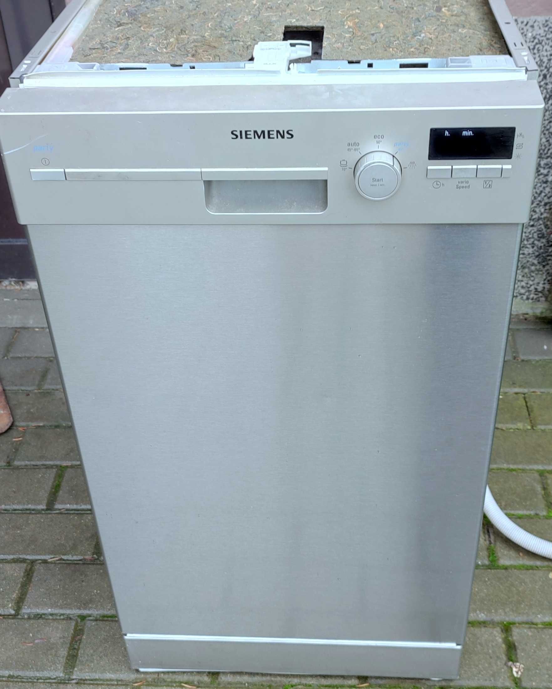 Zmywarka wolnostojąca srebrna Siemens SR25E830EU/23 45 cm.