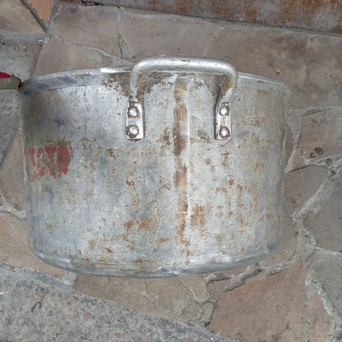 Кастрюля алюминиевая 40л СССР. Кастрюля 40 л