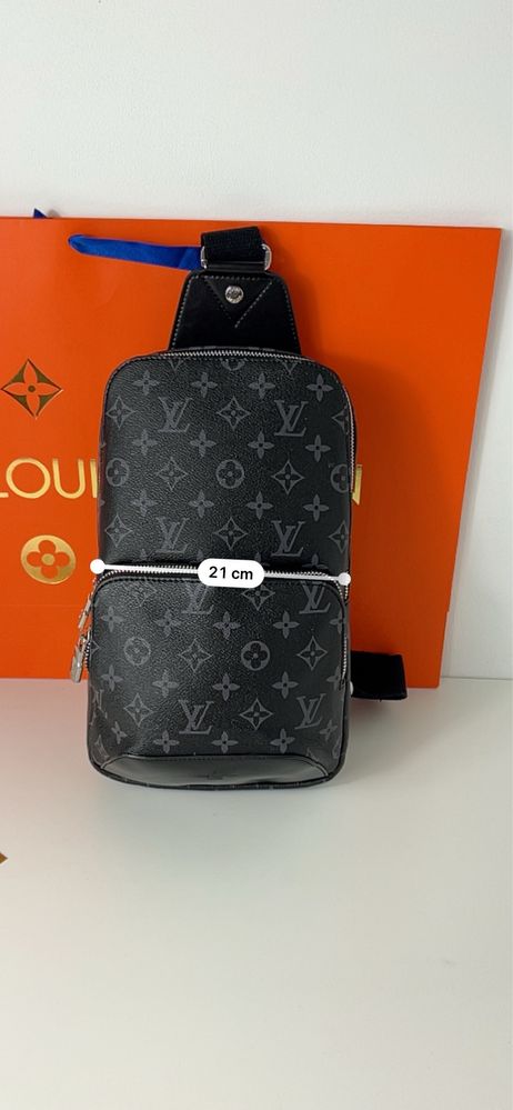 Nerka saszetka na ramię Louis Vuitton monogram Canvas Avenue premium