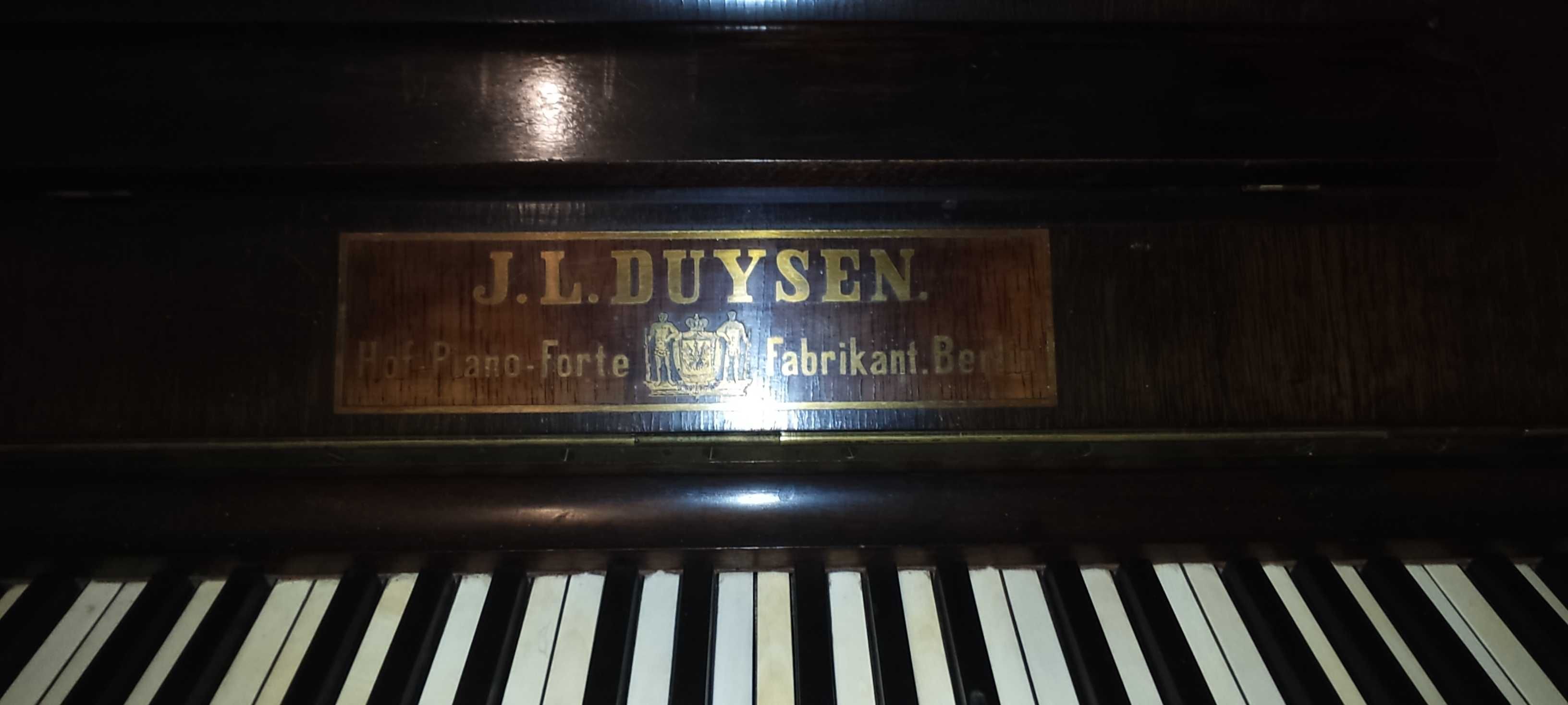 pianino  f-my Duysen z 1878 roku