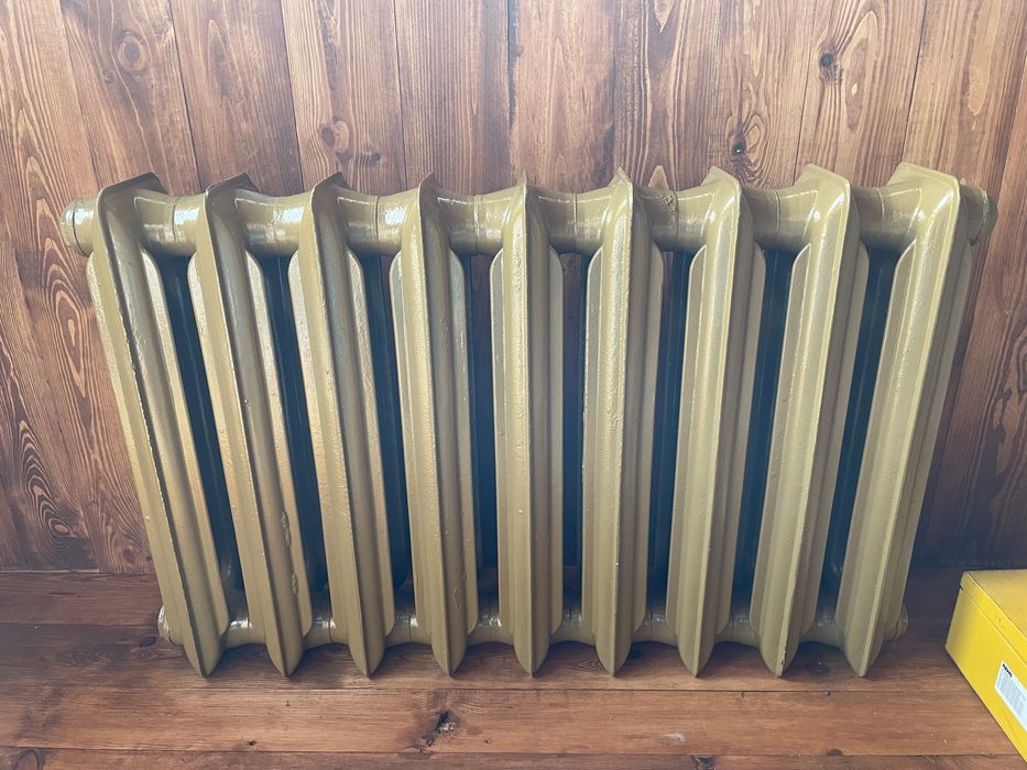 Kaloryfer żeliwny nowy złoty stare złoto