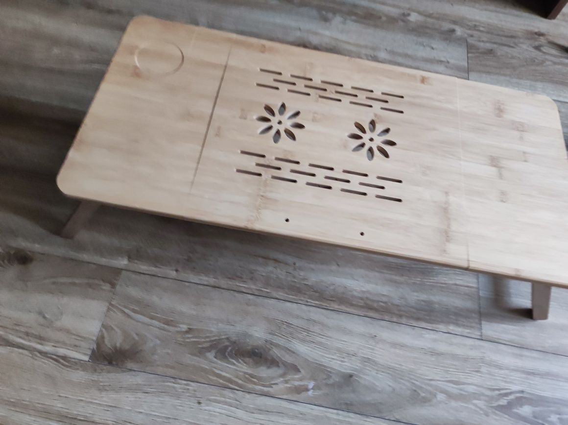 Stolik bambusowy pod komputer