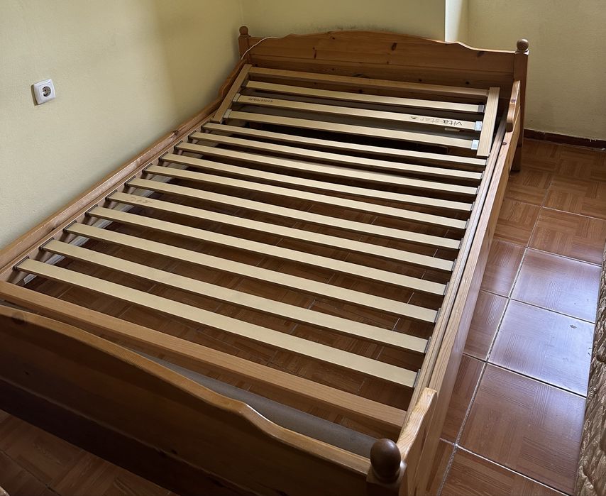 Cama + Estrado madeira