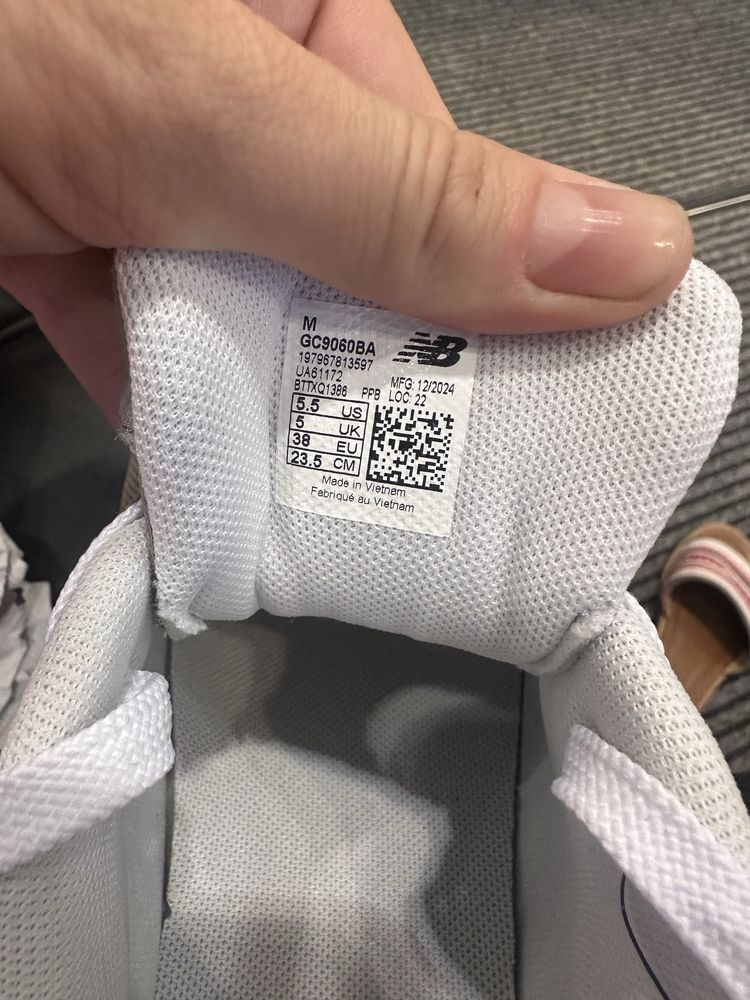 Шлепки Hugo Boss Кроссівки New Balance 9060 Original