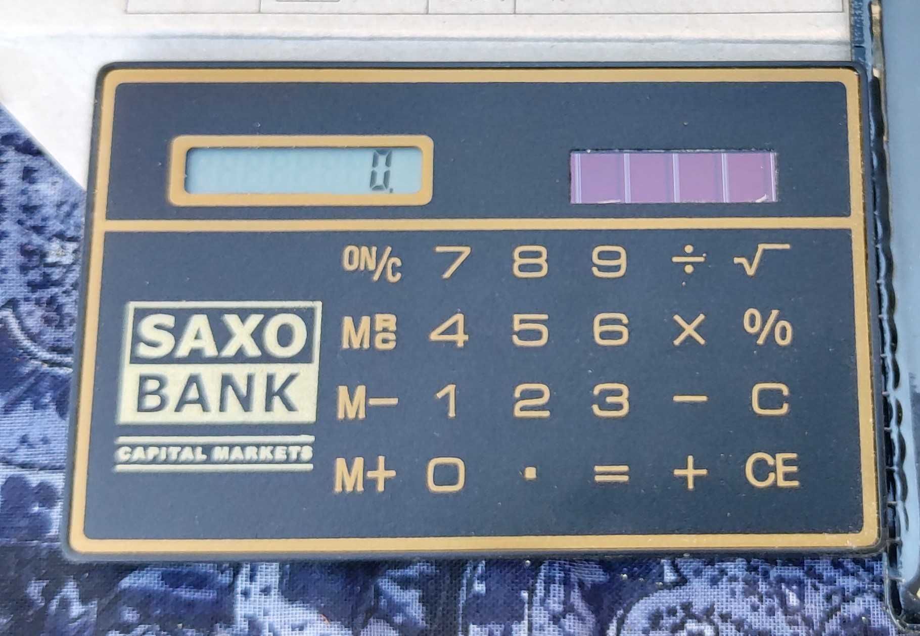 Карманный калькулятор на солнечной батарее новый