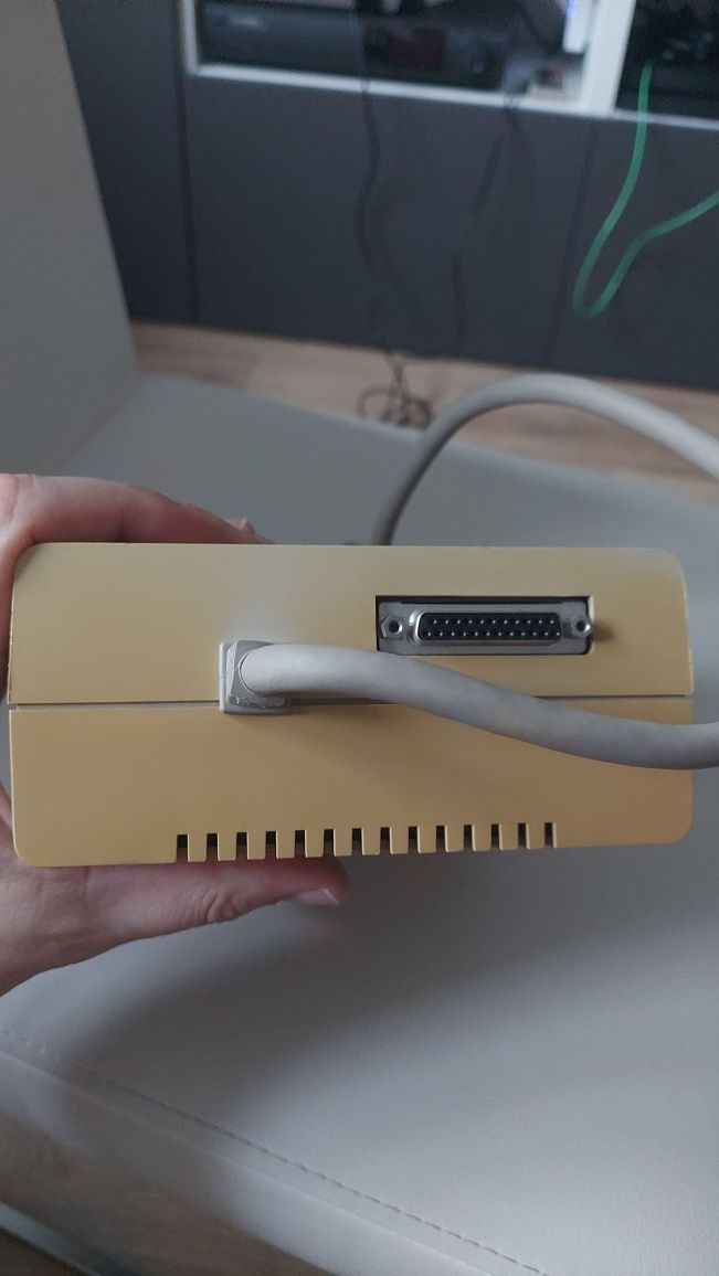 Amiga stacja 1010 sprawna