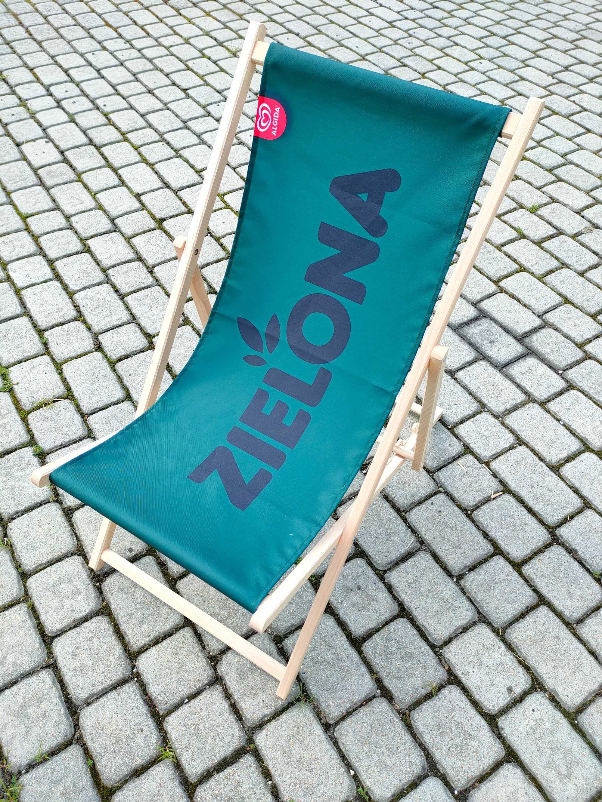 Leżak plażowy z nadrukiem na siedzisku drewniany reklamowy