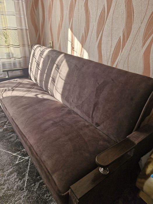 Диван в ідеальному стані